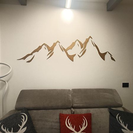 阿帕里卡Ak House公寓 外观 照片