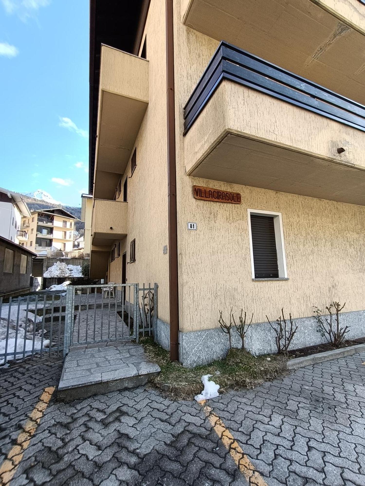阿帕里卡Ak House公寓 外观 照片
